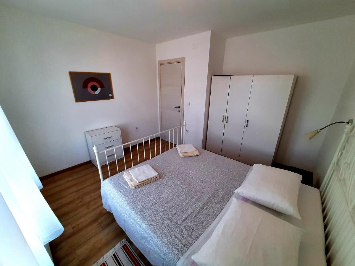 Argonauti With Free Parking Apartman Póla Kültér fotó